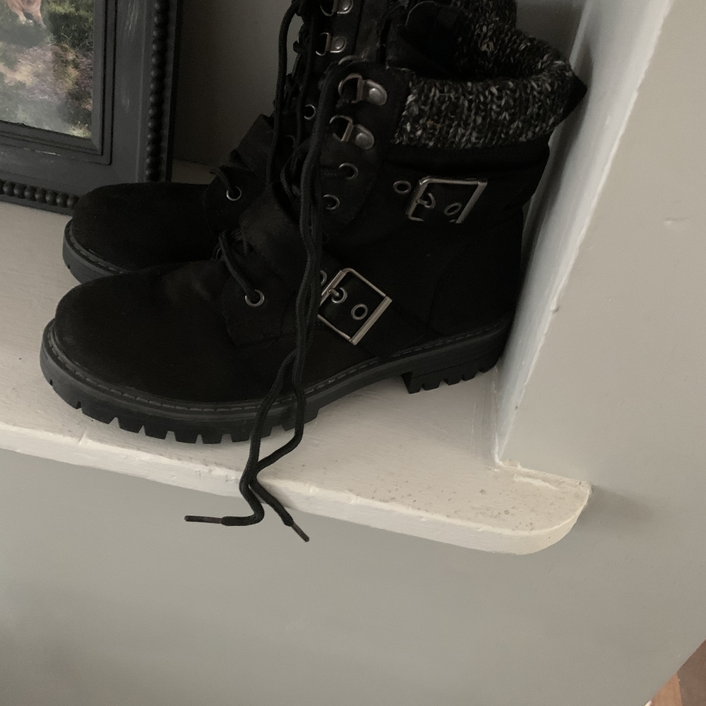 Black Women's Boots Size 7